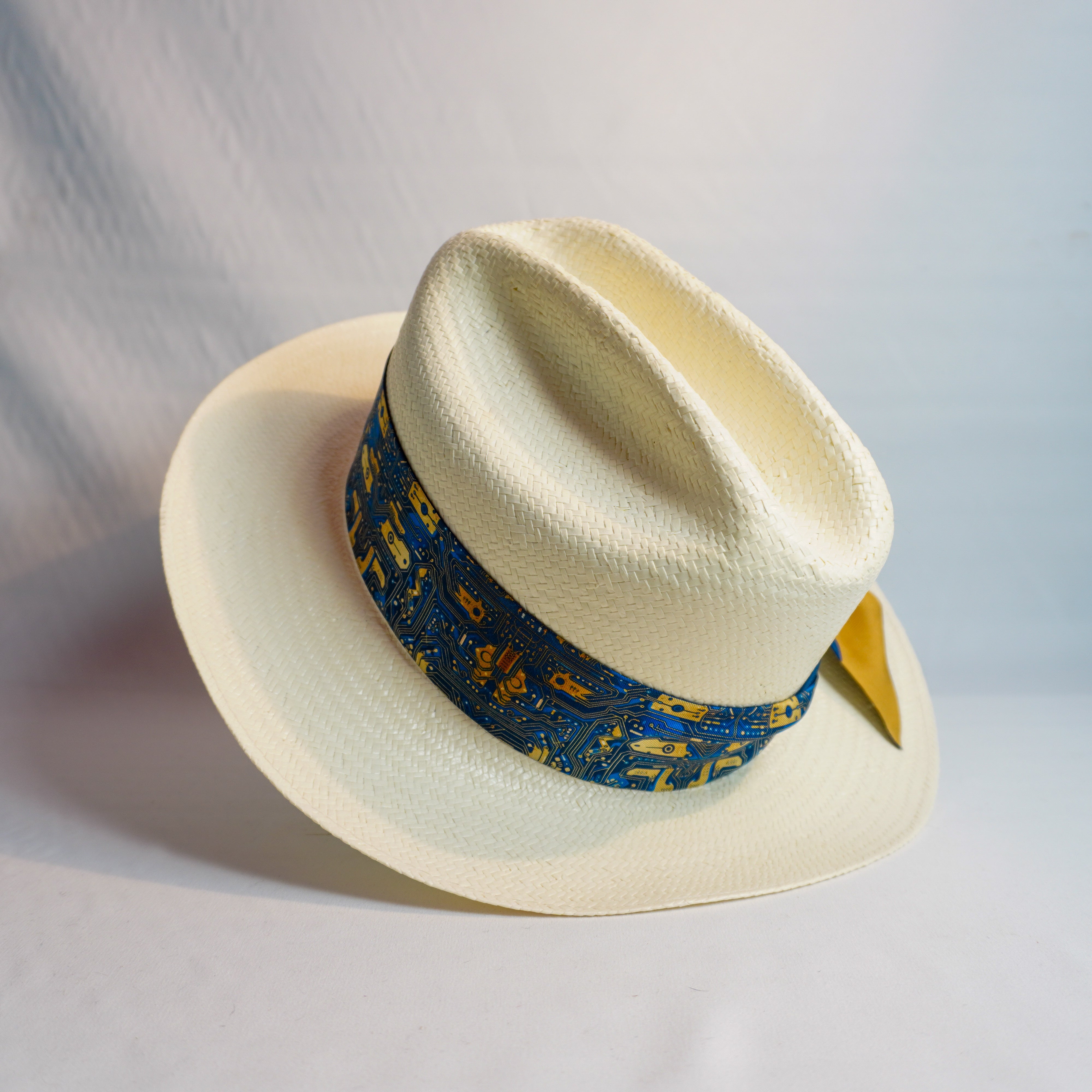 Buzzy Wuzzy Twillionaire & Scarf Ring Twillionaire Hampton Road Designs