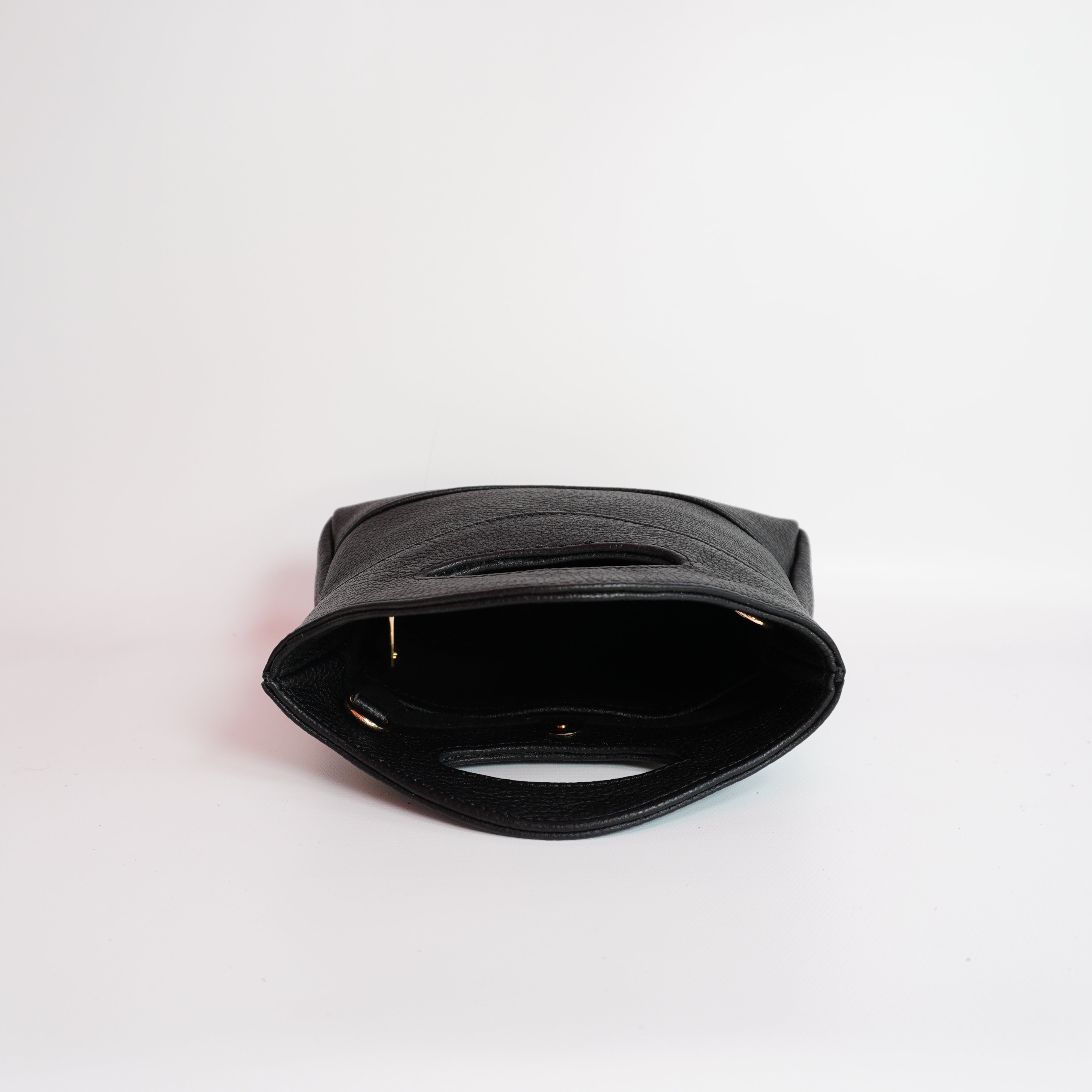 Mission Belle Bag - Au fil de la Soie (upcycled from Hermes Scarf) Mission Belle Heirloom Hampton Road Designs