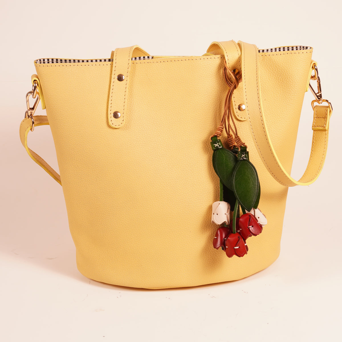 Chelsea Garden Bucket Bag (Butter)