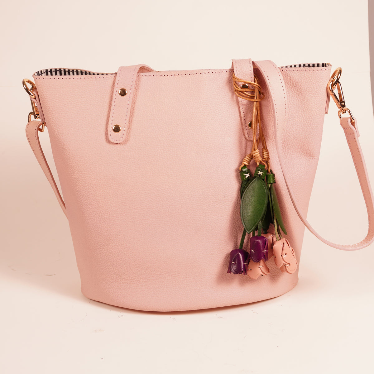Chelsea Garden Bucket Bag (Blush